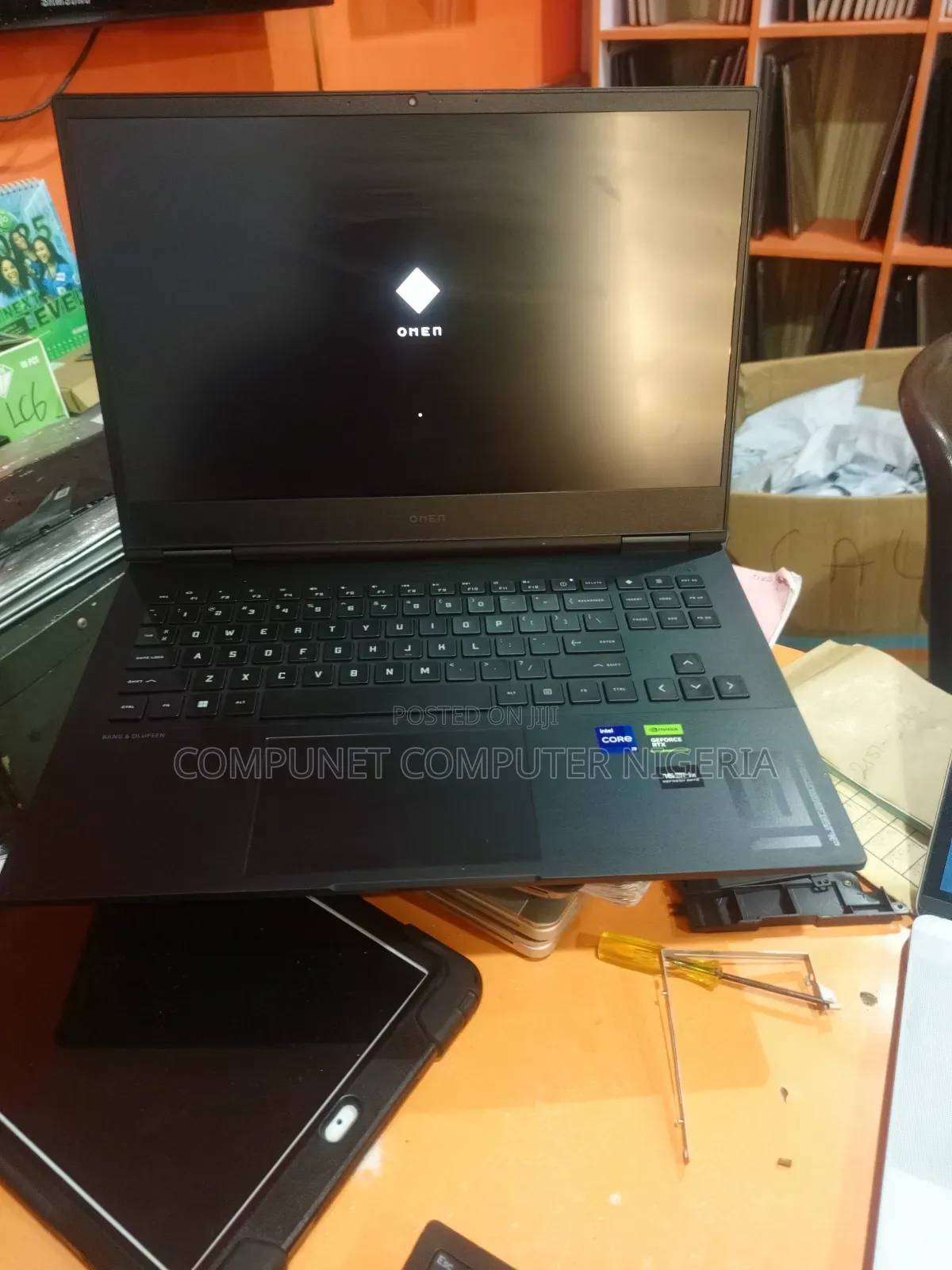 Laptop HP Omen 15 16GB Intel Core i9 SSD 512GB