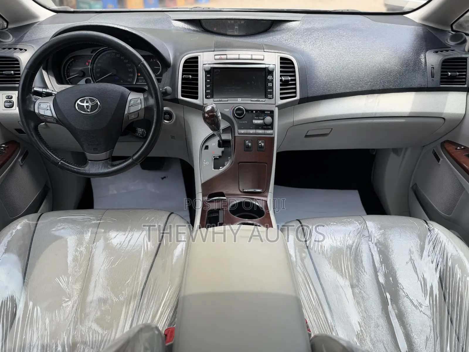 Toyota Venza Limited 2010 Silver