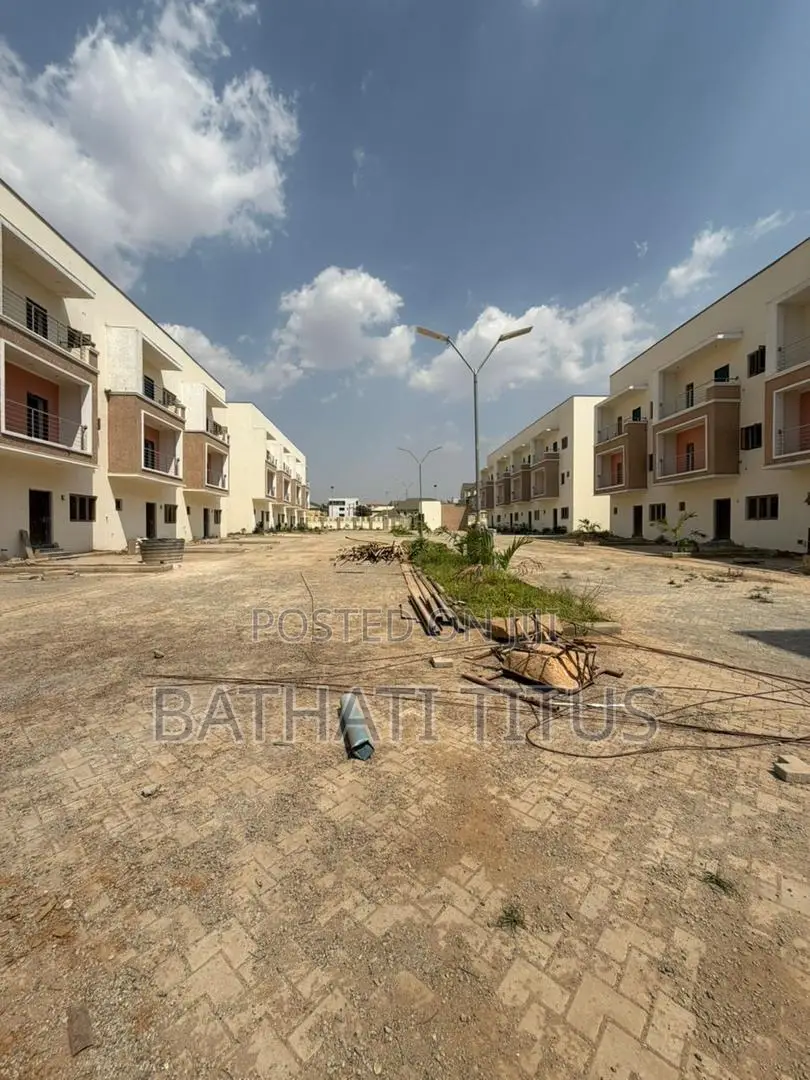 4bdrm Duplex in Katampe (Main) for sale
