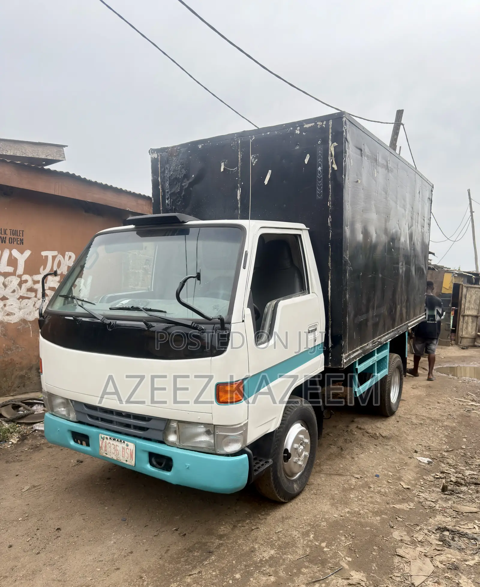 Toyota Dyna 150 Container Box