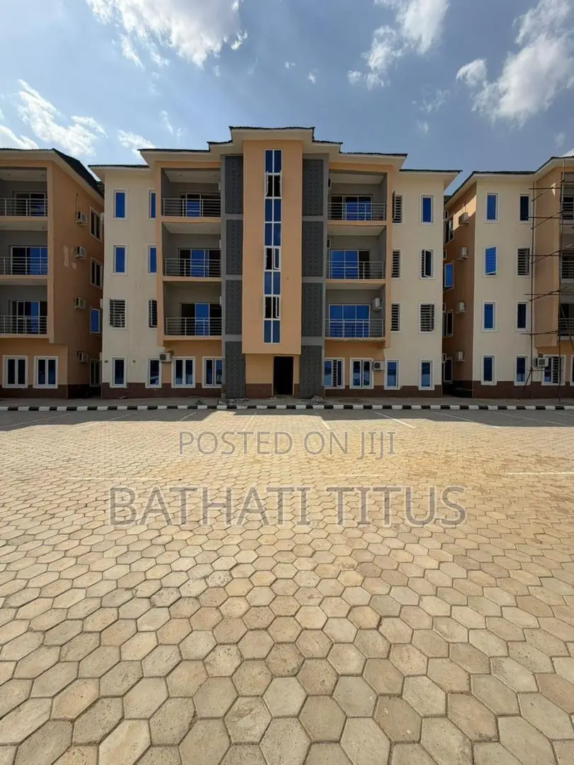 3bdrm Block of Flats in Katampe (Main) for sale