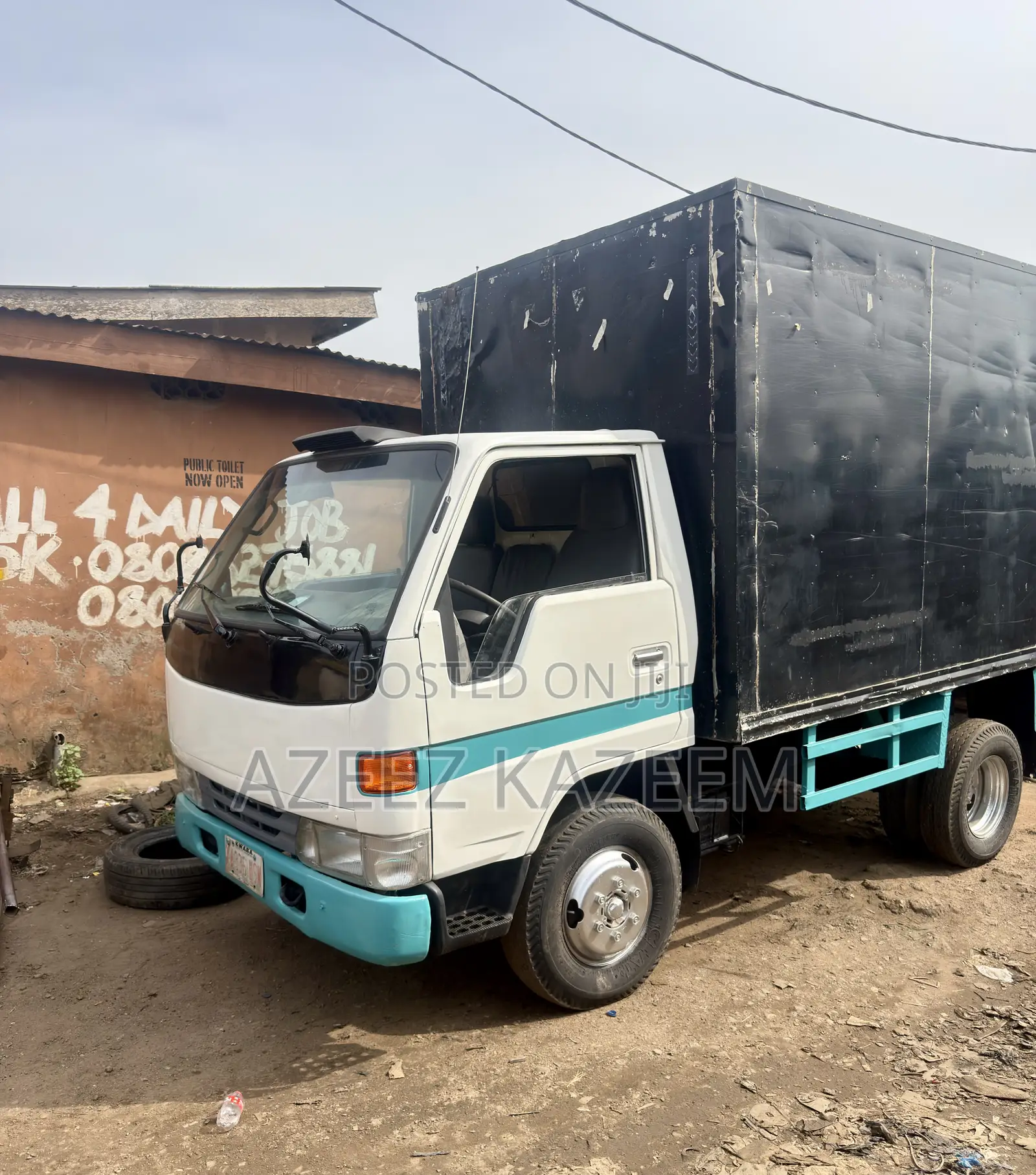Toyota Dyna 150 Container Box