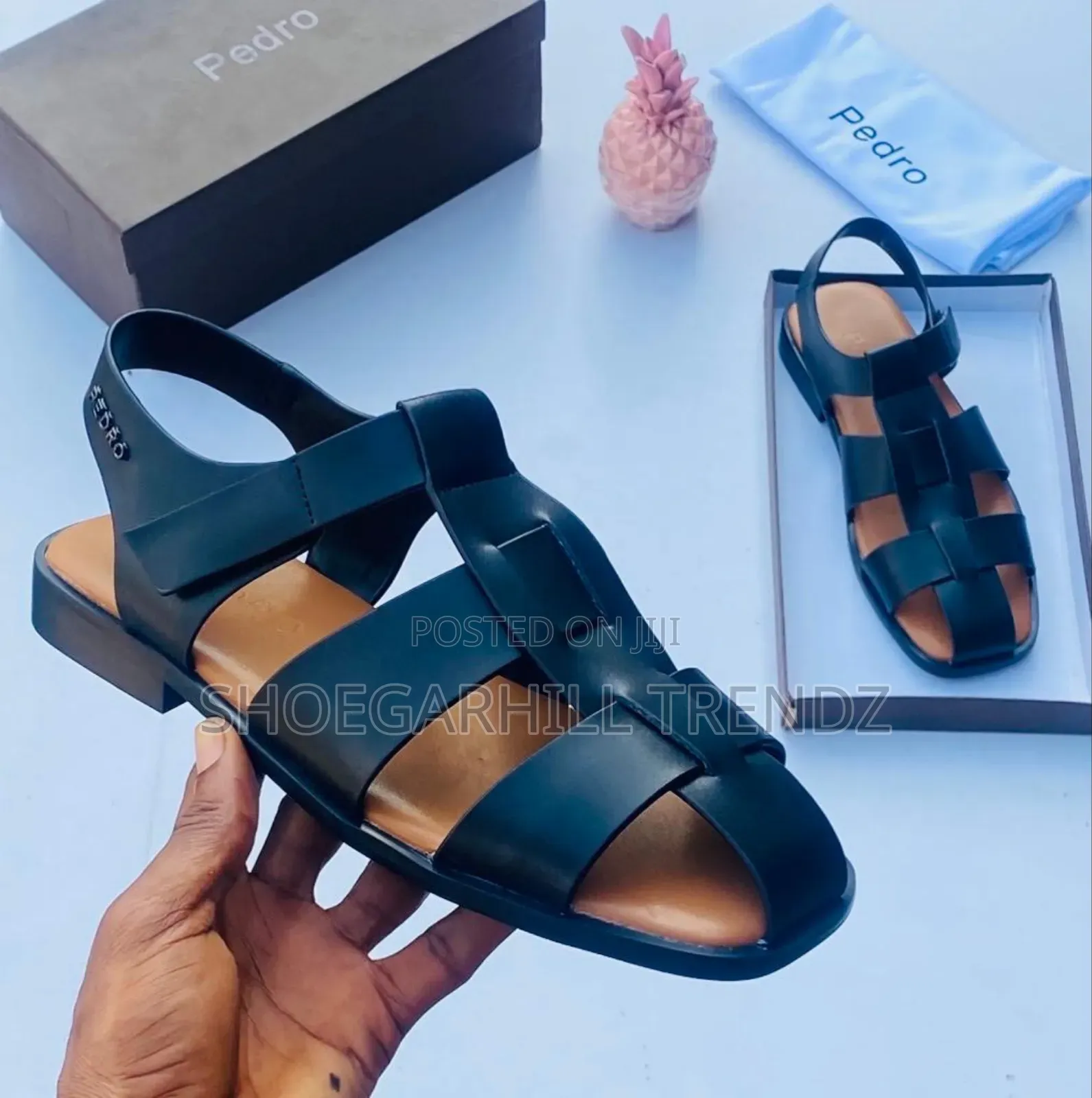 Men's Quality Sandals in Black and White Colours
