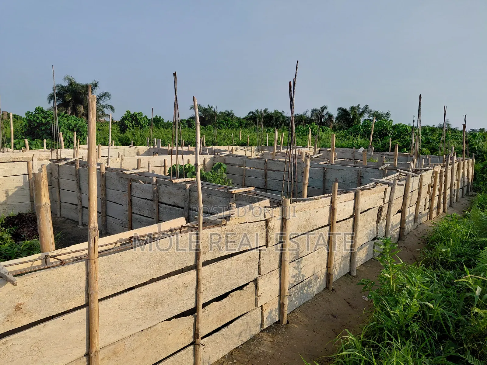 10 Acers of Water Front Land 4 Sale Ikorodu Maidijuin