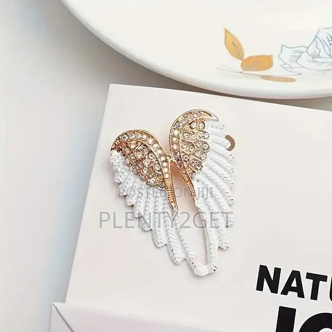 Elegant Angel Wing Brooch Pin With Rhinestones – Golden-Tone Metal, Wh