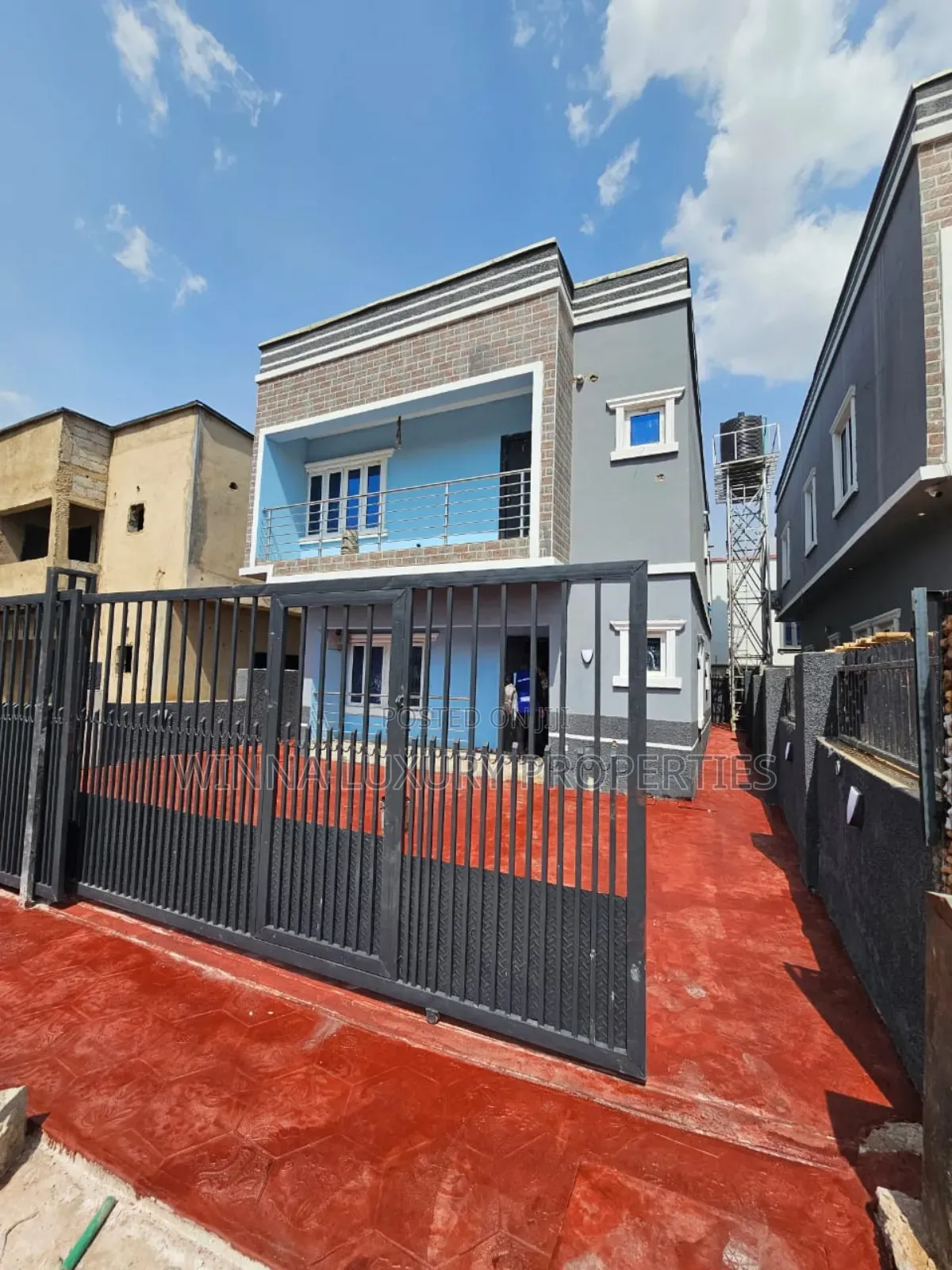 4bdrm Apartment in Palm Height Estate, Lugbe District for rent