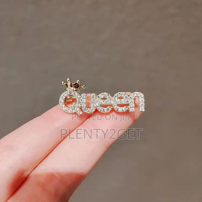 1pc, Rhinestone-Encrusted 'Queen' Brooch Elegant Minimalist Style Ve