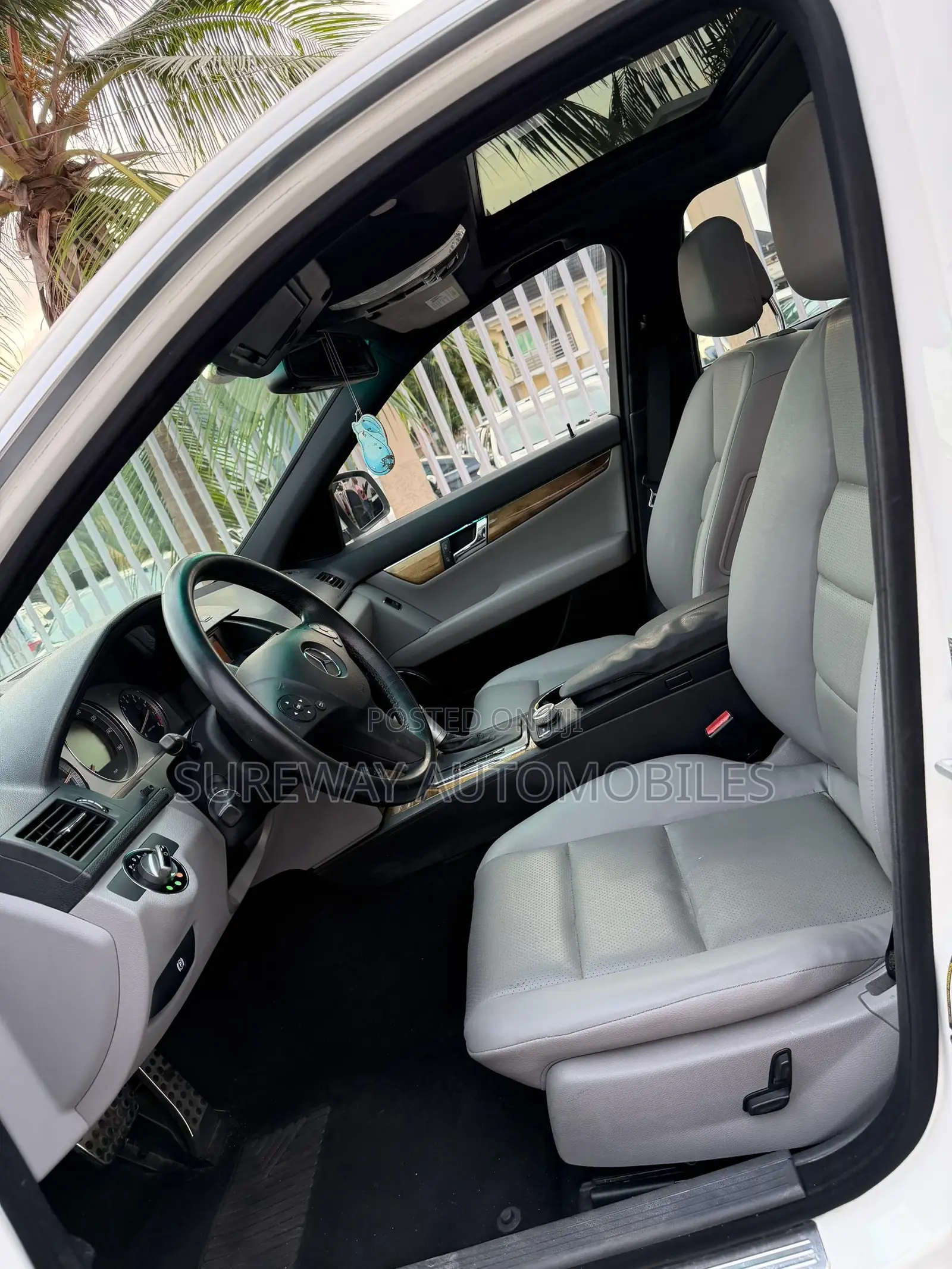 Mercedes-Benz C350 2009 White