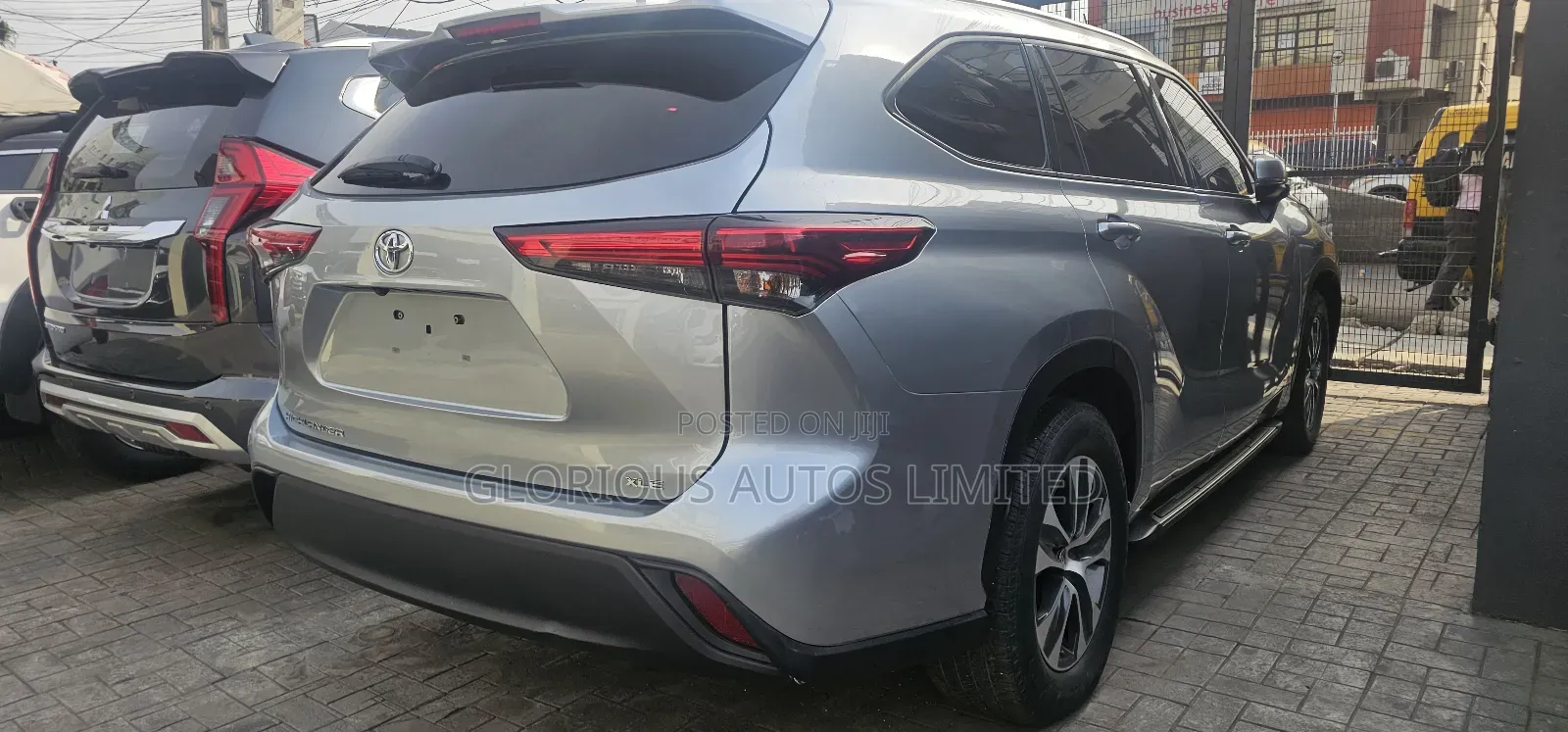 Toyota Highlander XLE 2022 Silver