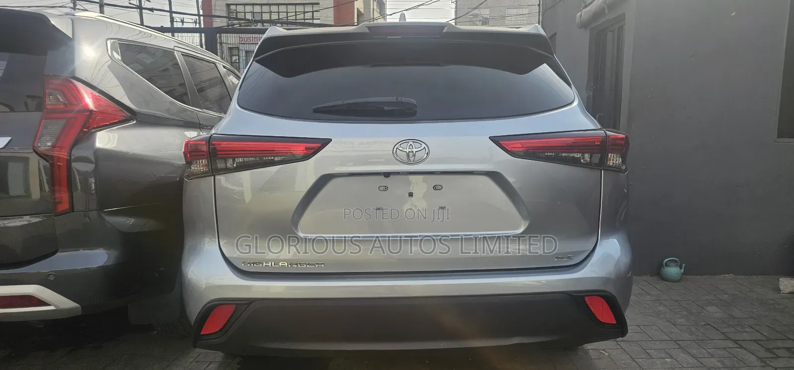 Toyota Highlander XLE 2022 Silver