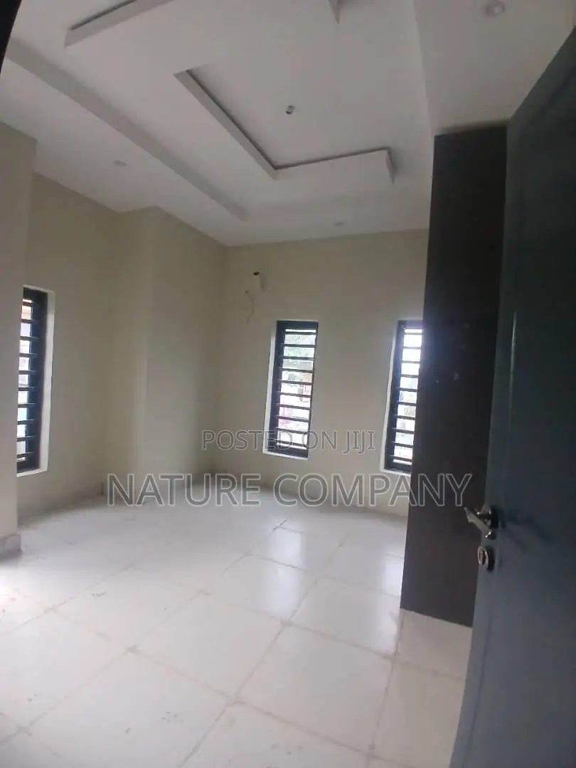 3bdrm Block of Flats in Opic Estate, Kosofe for rent