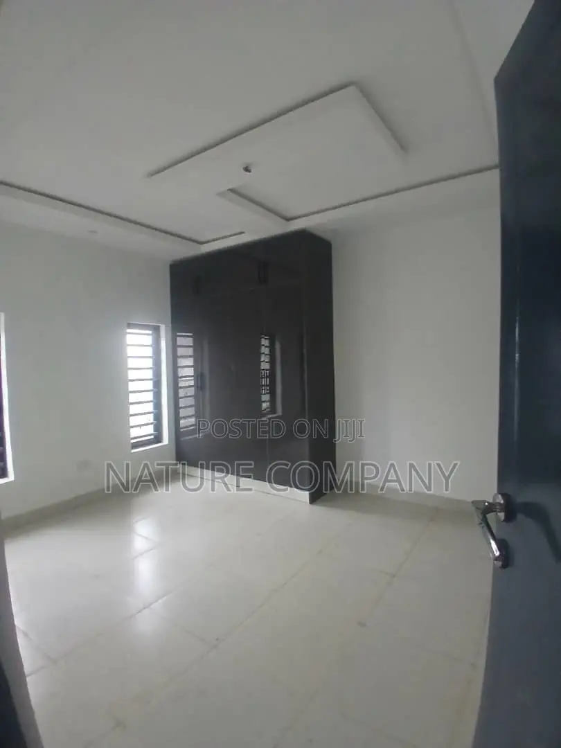 3bdrm Block of Flats in Opic Estate, Kosofe for rent