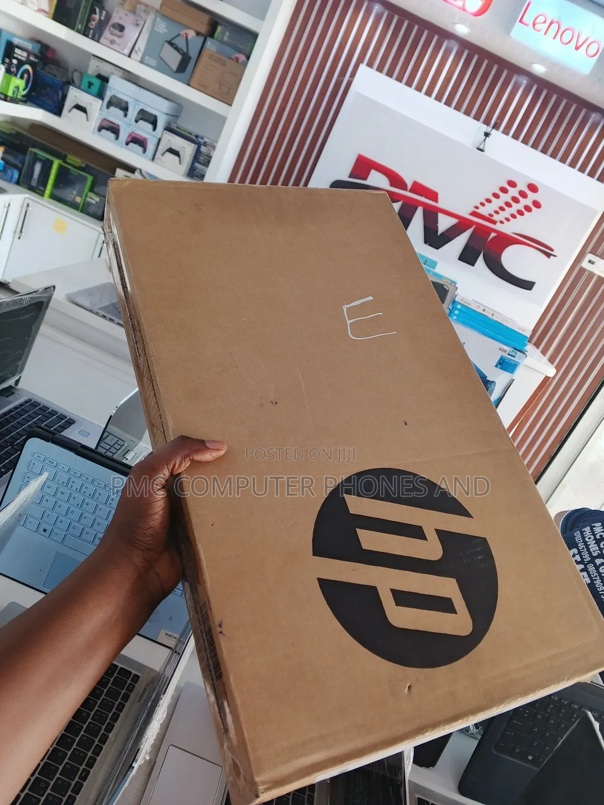 New Laptop HP 14S 4GB Intel Celeron SSD 256GB