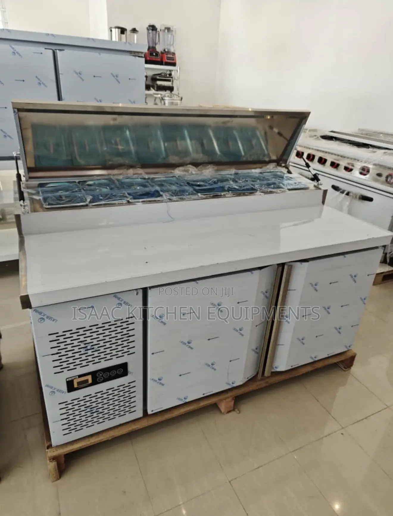 Standing Salad Bar With Freezer and Cabinet