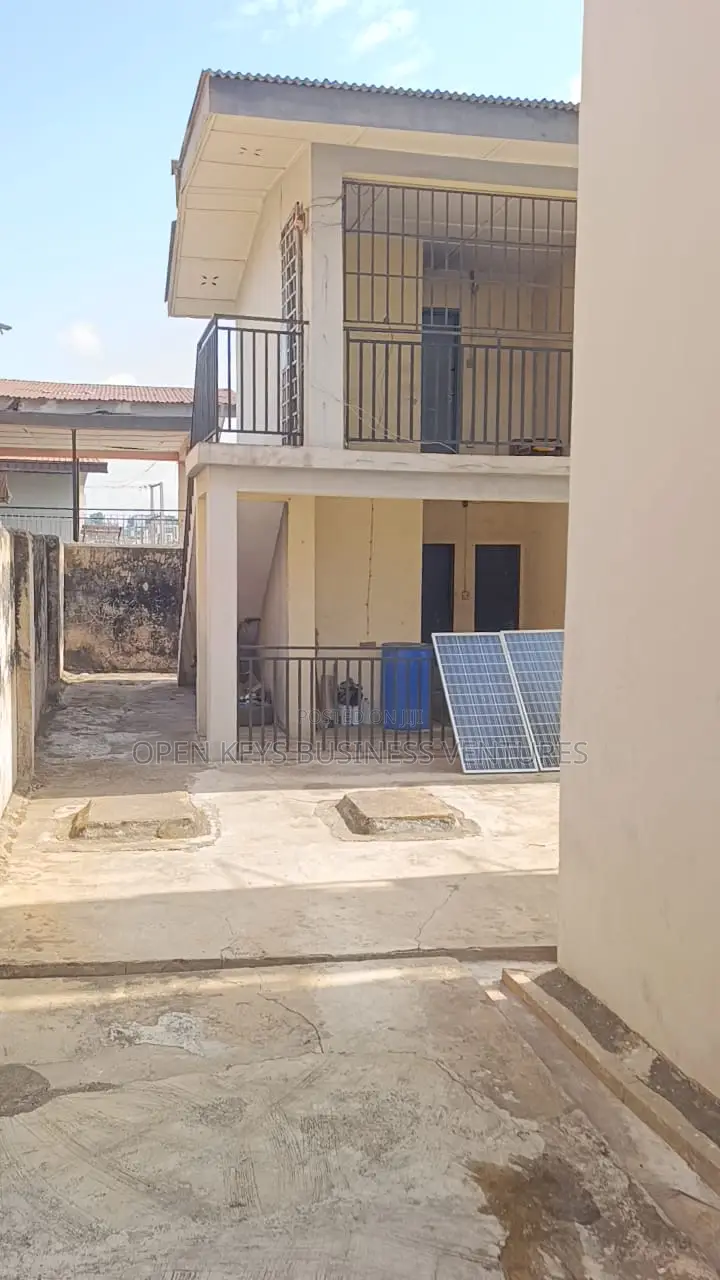 3bdrm House in Kufeyiji, Agodi for sale