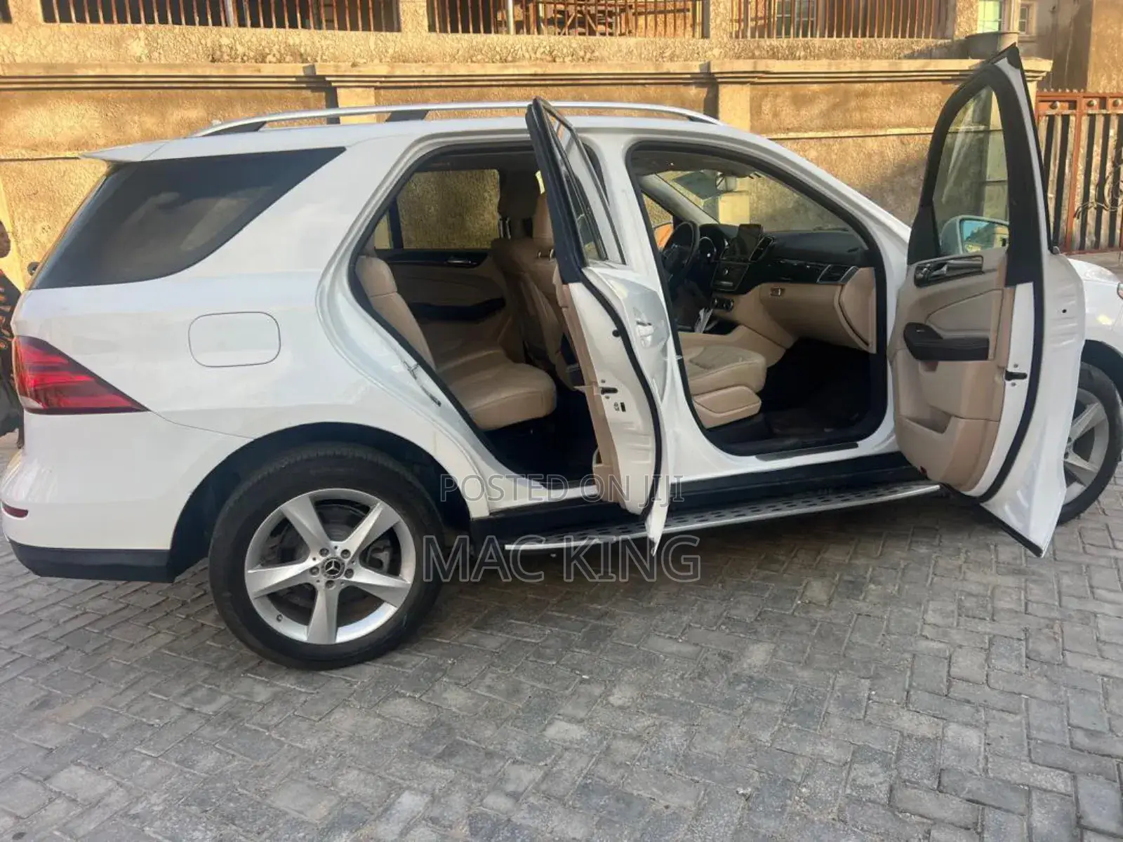 Mercedes-Benz GLE-Class 2017 White