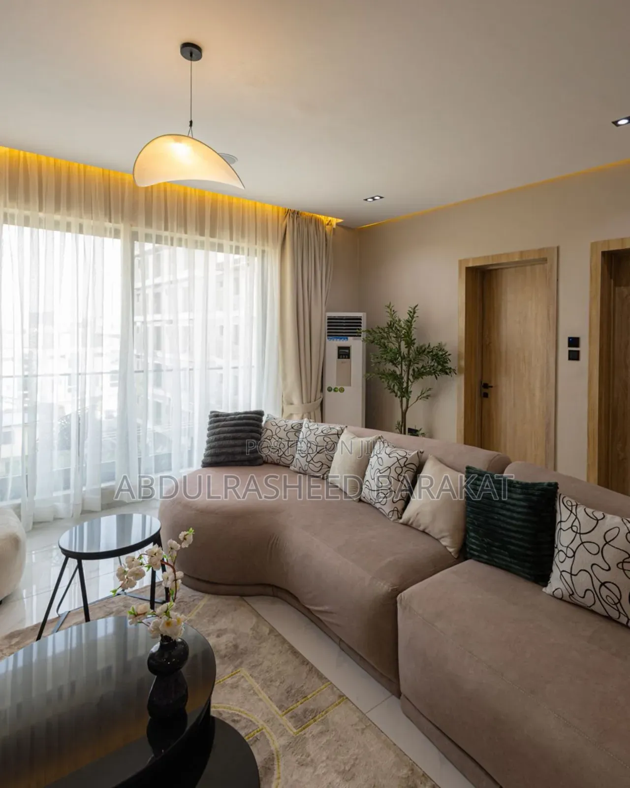 Luxury 2bedroom Apartment With Balcony/Pool/Gym