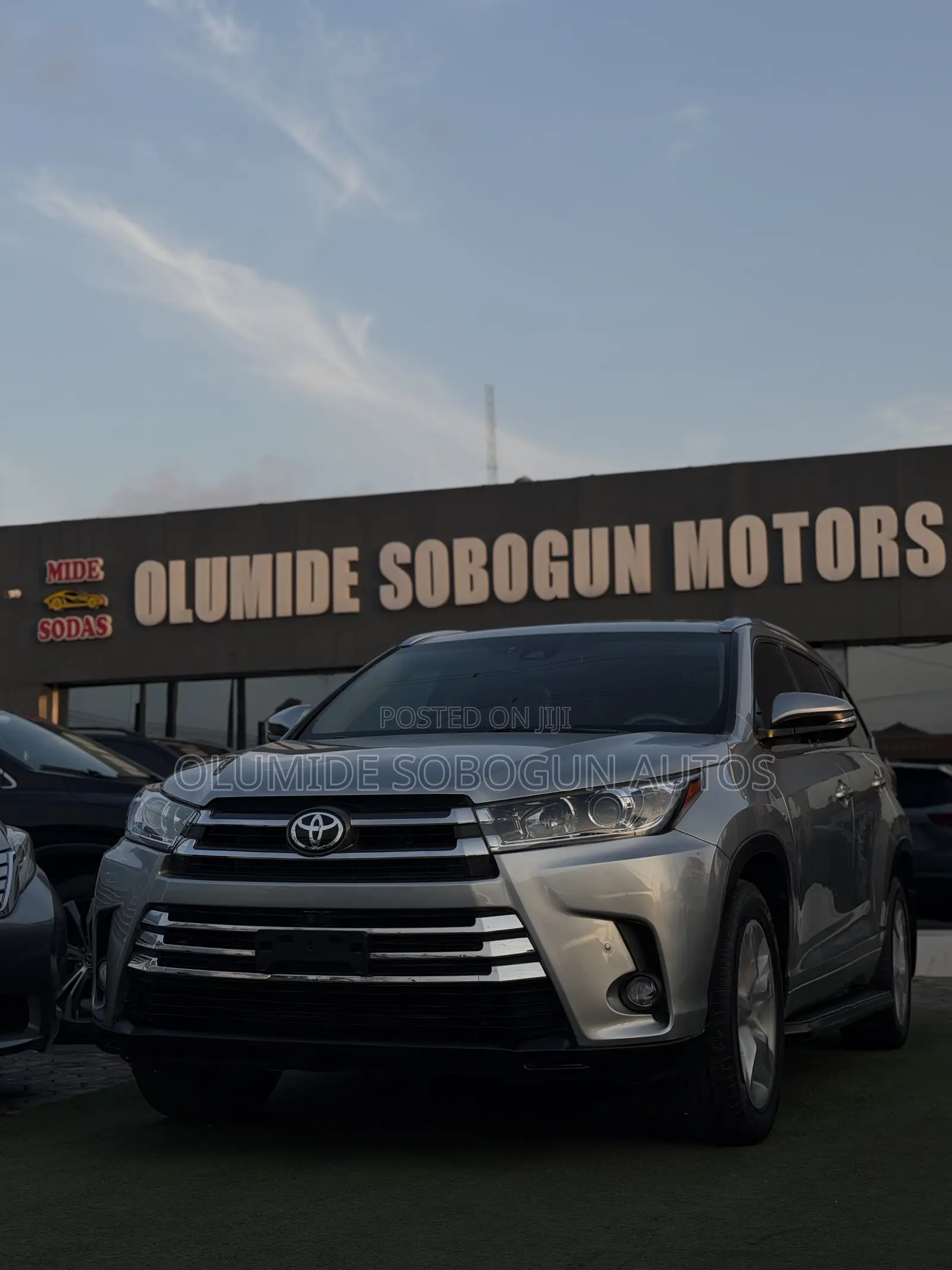 Toyota Highlander Limited Platinum 4x4 V6 (3.5L 6cyl 8A) 2017 Silver