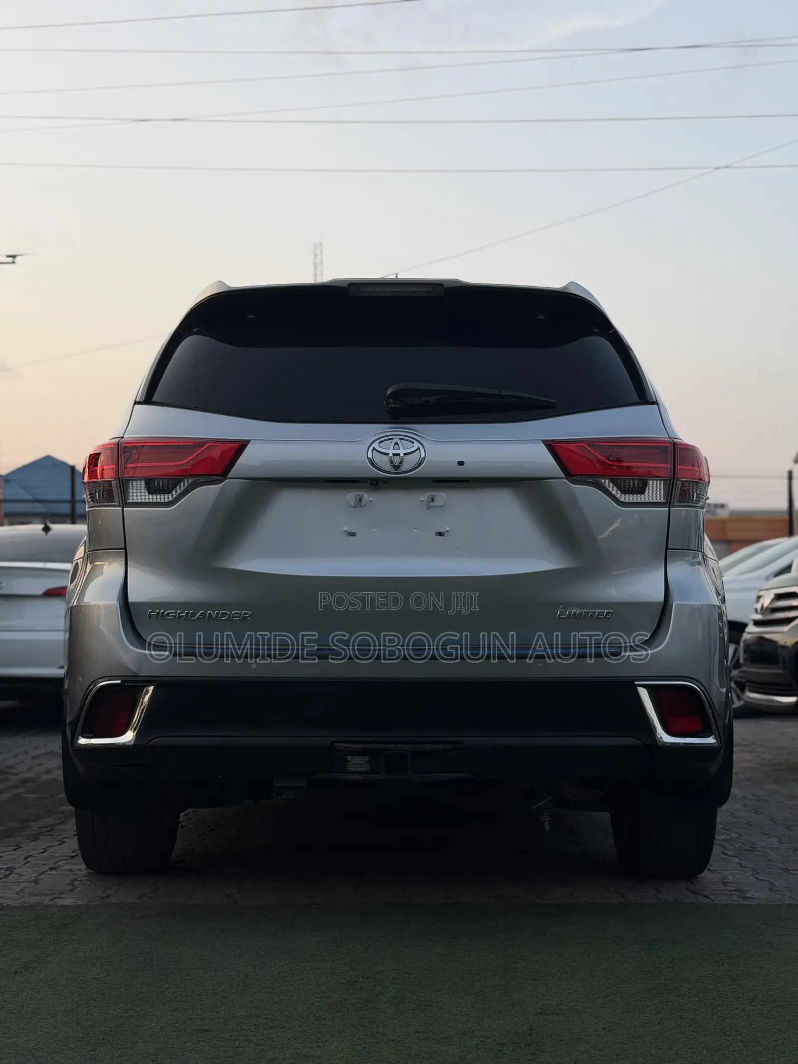 Toyota Highlander Limited Platinum 4x4 V6 (3.5L 6cyl 8A) 2017 Silver