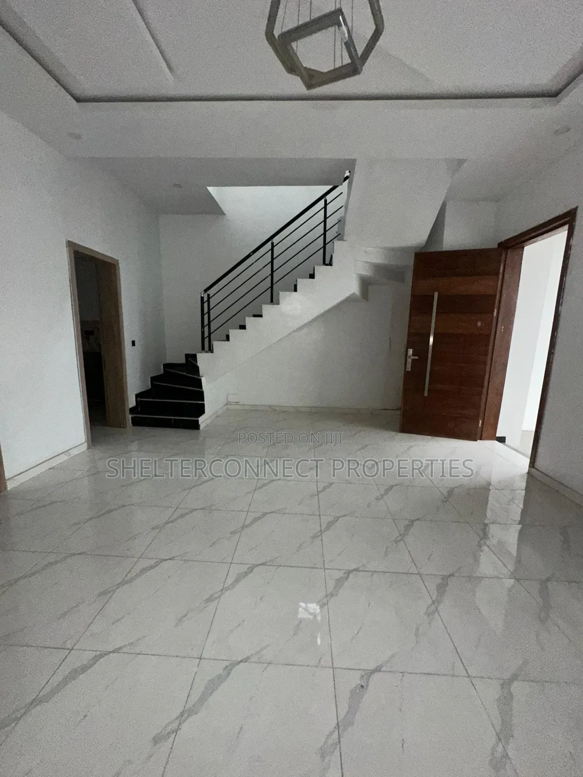 4bdrm Duplex in Ikota for sale