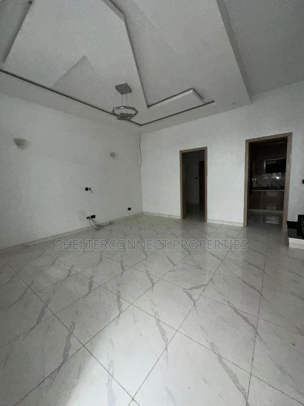 4bdrm Duplex in Ikota for sale