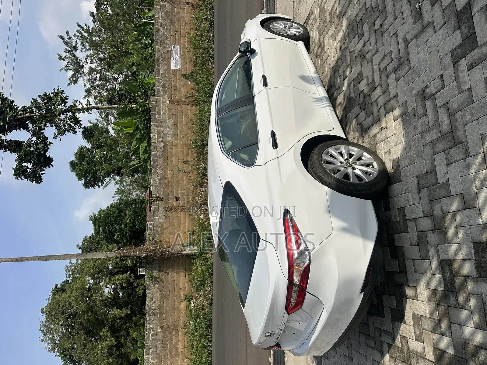Toyota Camry 2020 White