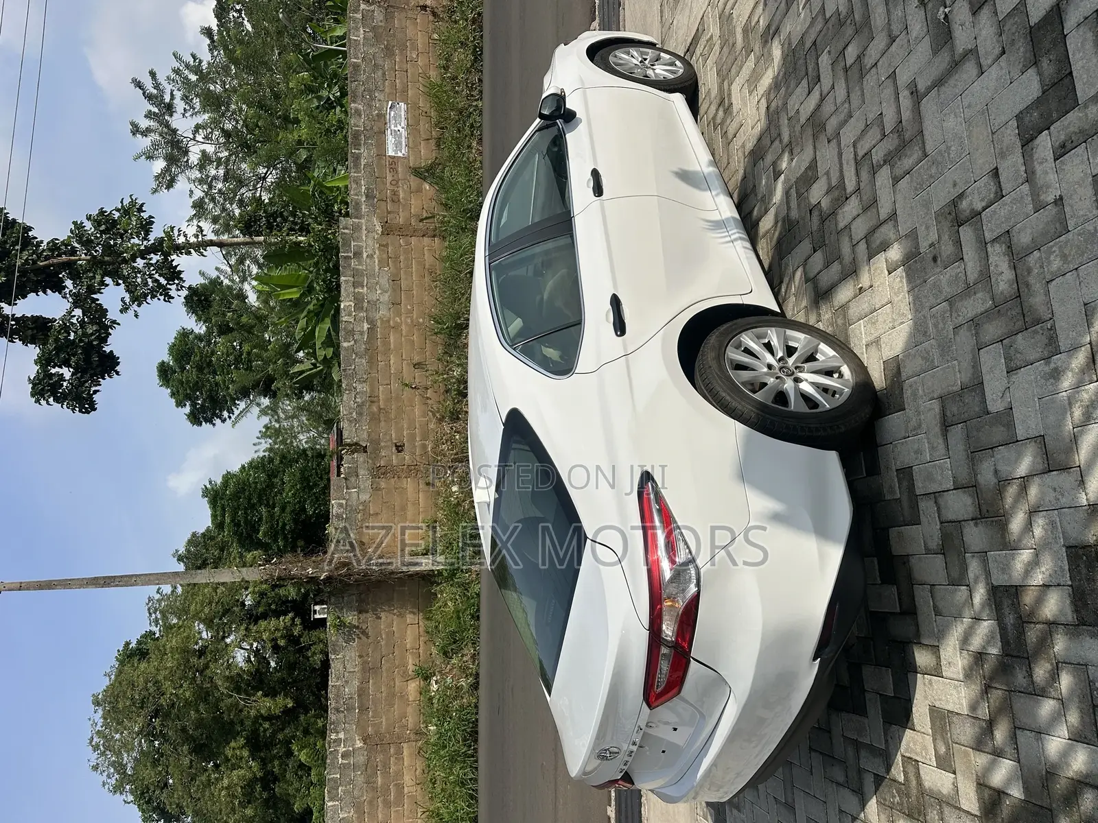 Toyota Camry 2020 White