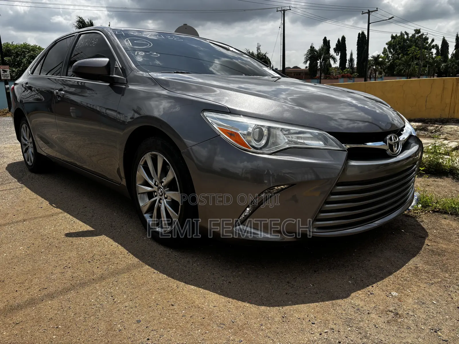 Toyota Camry XLE 4dr Sedan (2.5L 4cyl 6A) 2015 Gray