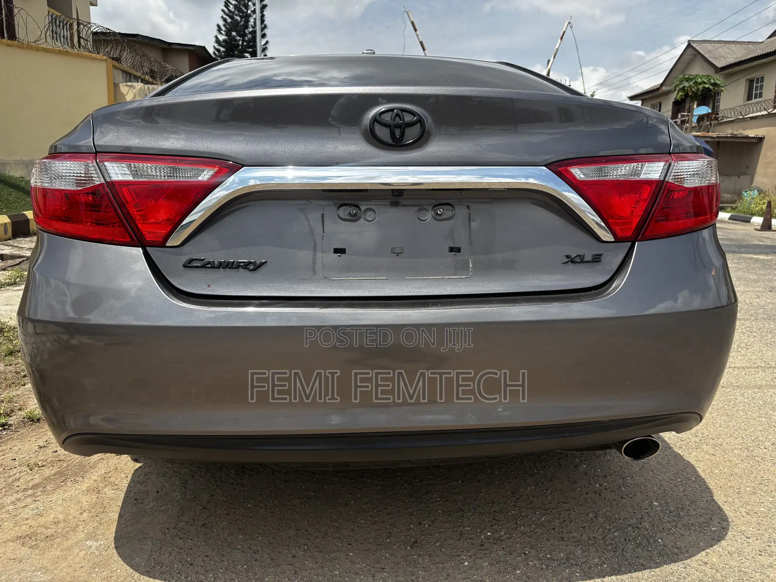 Toyota Camry XLE 4dr Sedan (2.5L 4cyl 6A) 2015 Gray