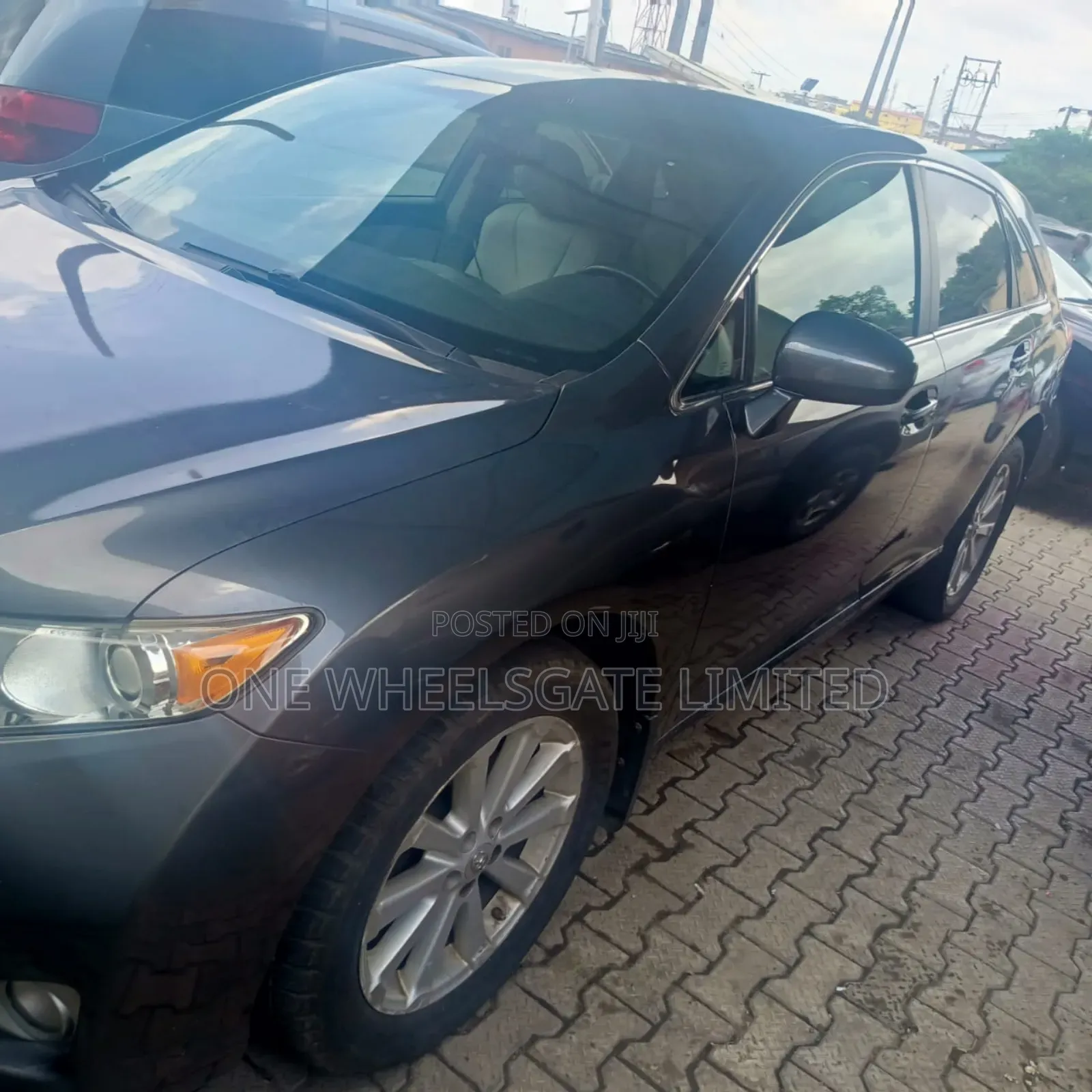 Toyota Venza LE 2010 Gray