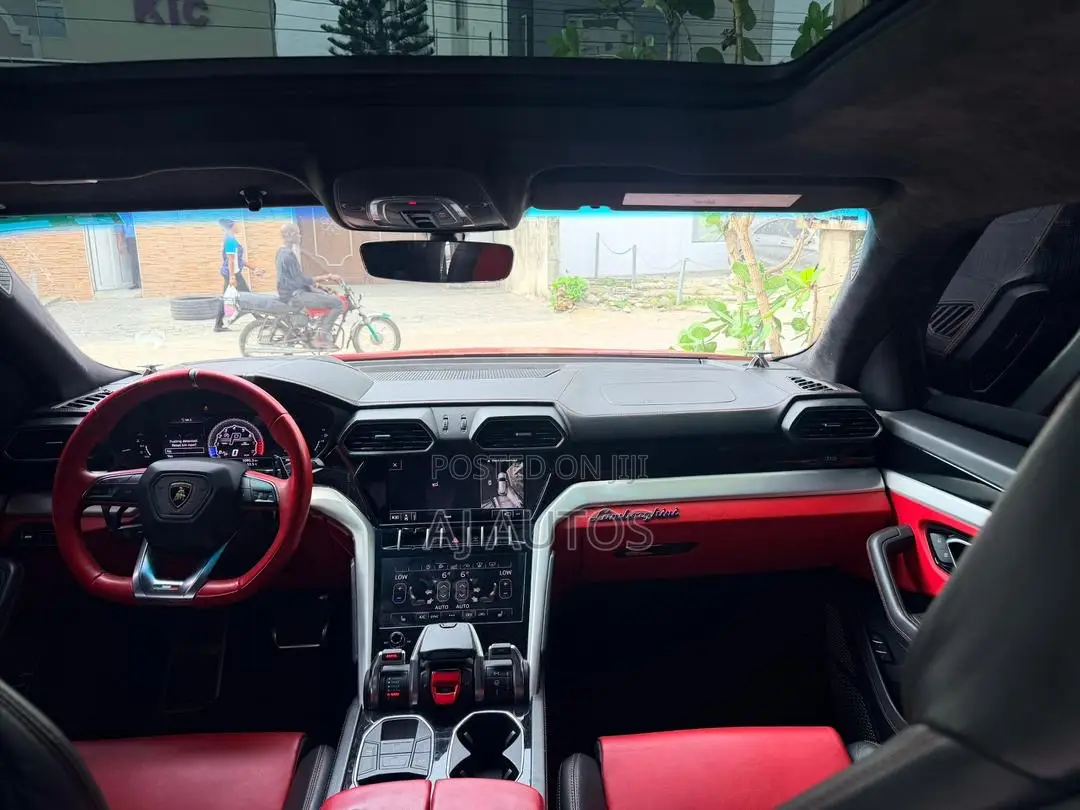 Lamborghini Urus Base 4dr AWD 2020 Red