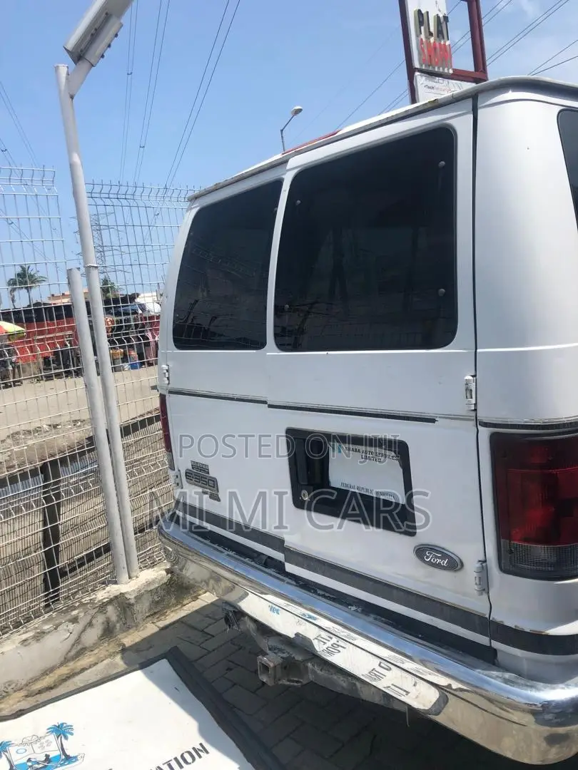 Ford E350 2007 White