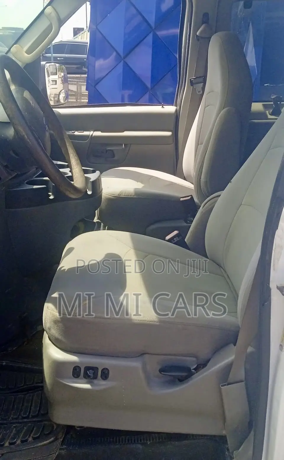 Ford E350 2007 White