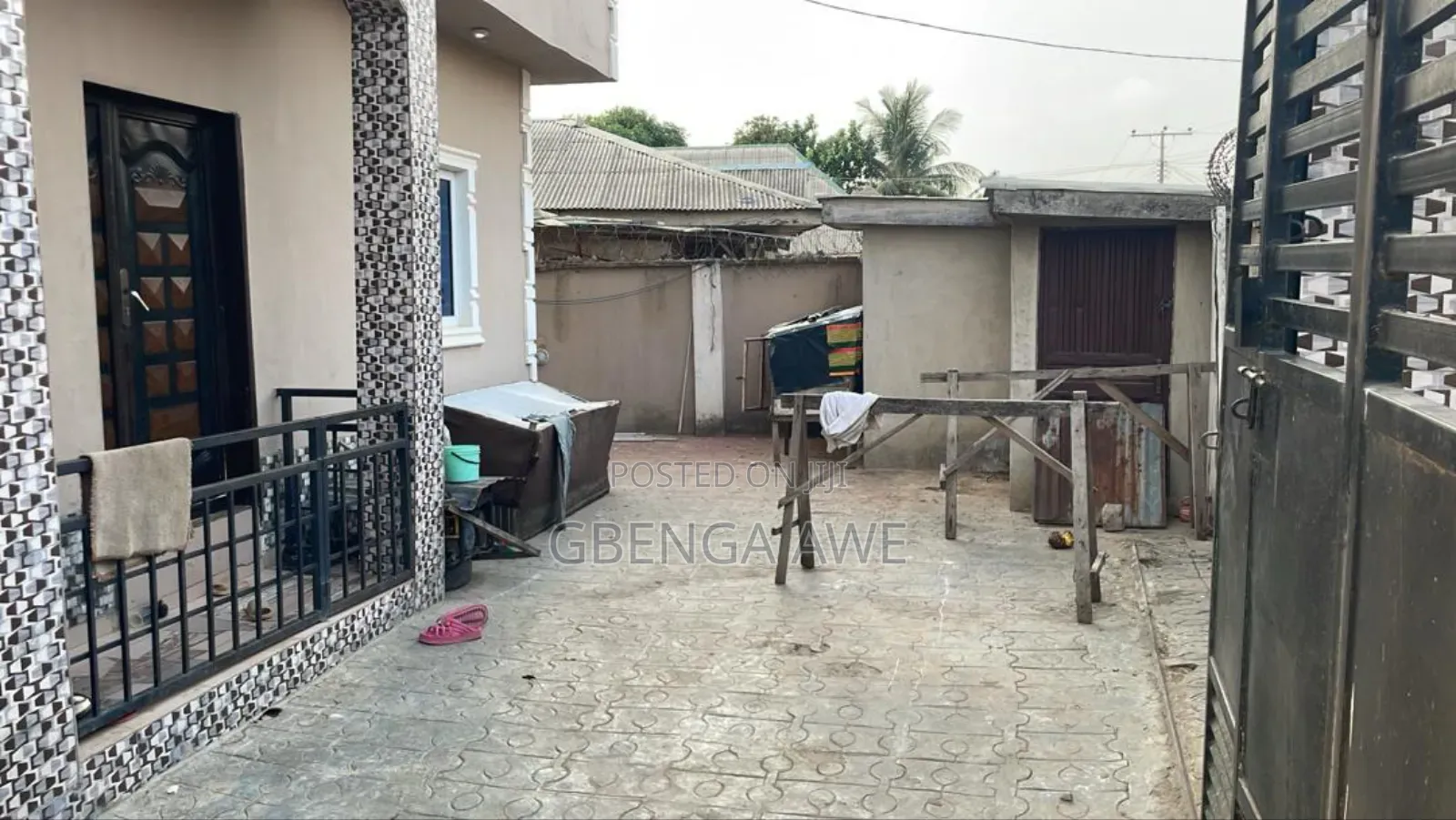 2bdrm Block of Flats in Awesome Auto, Obafemi-Owode for sale