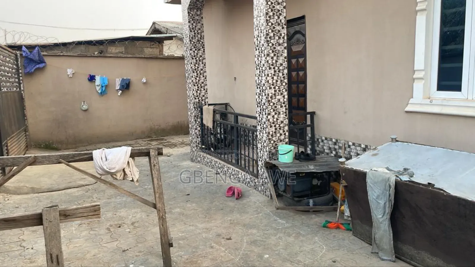 2bdrm Block of Flats in Awesome Auto, Obafemi-Owode for sale