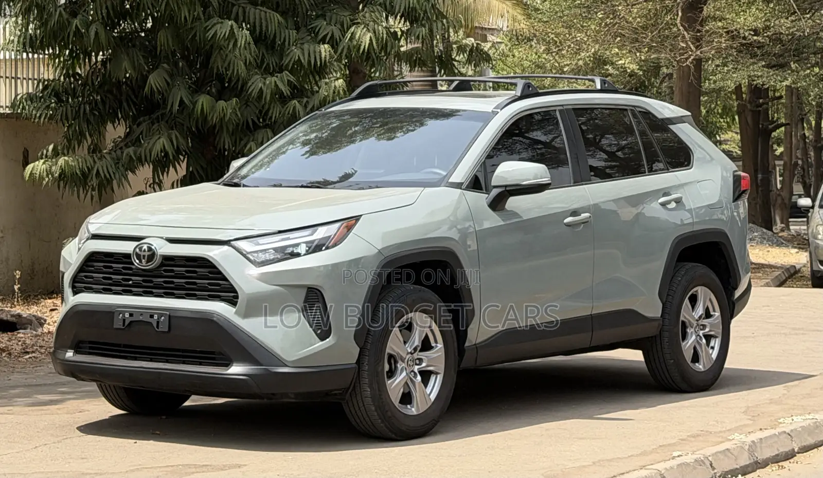 Toyota RAV4 XLE 2022 Green