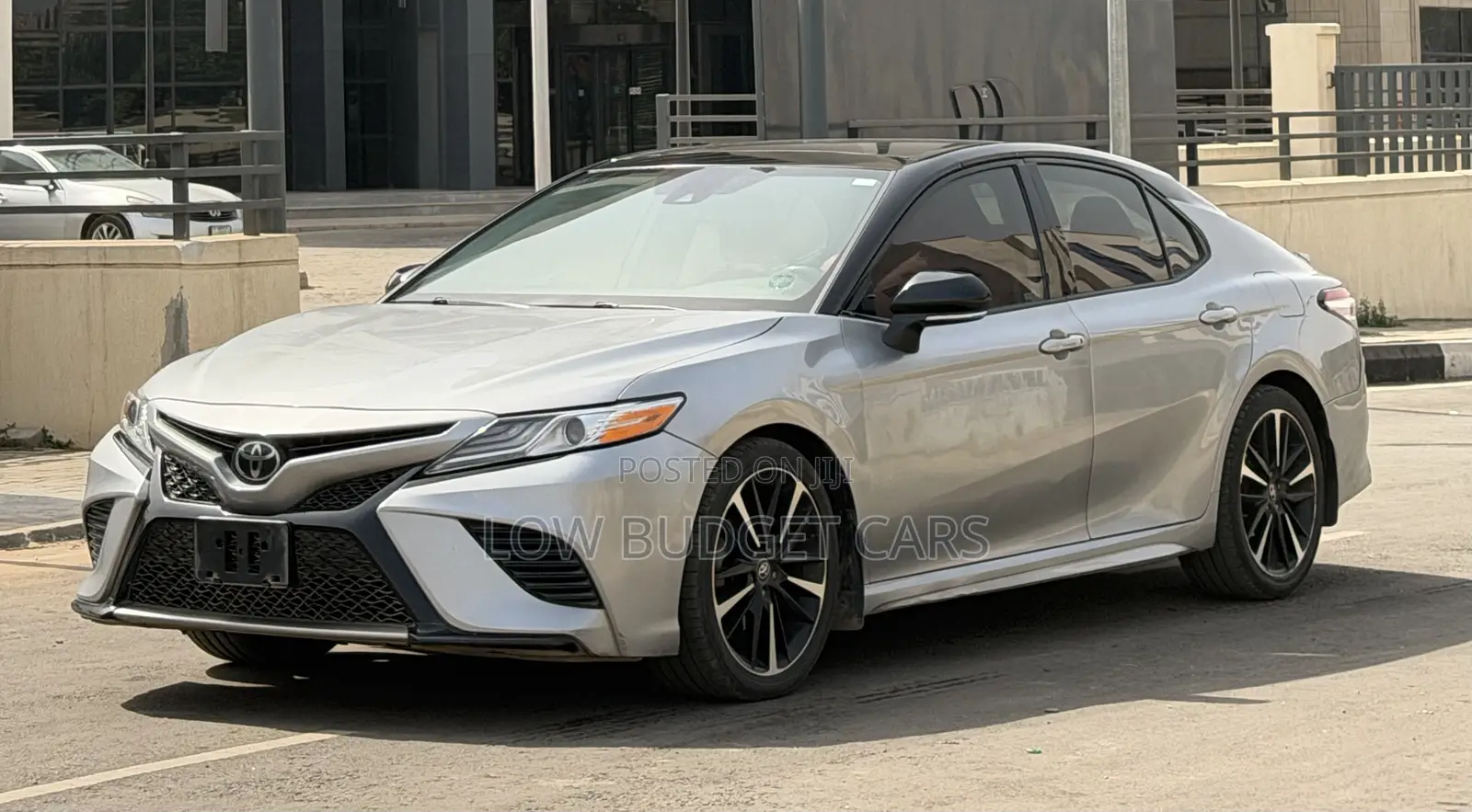 Toyota Camry 2019 Silver