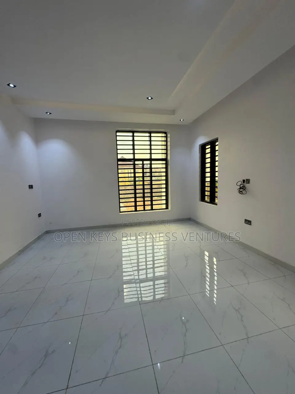 Furnished 4bdrm Duplex in Carlton Gate, Akobo for sale