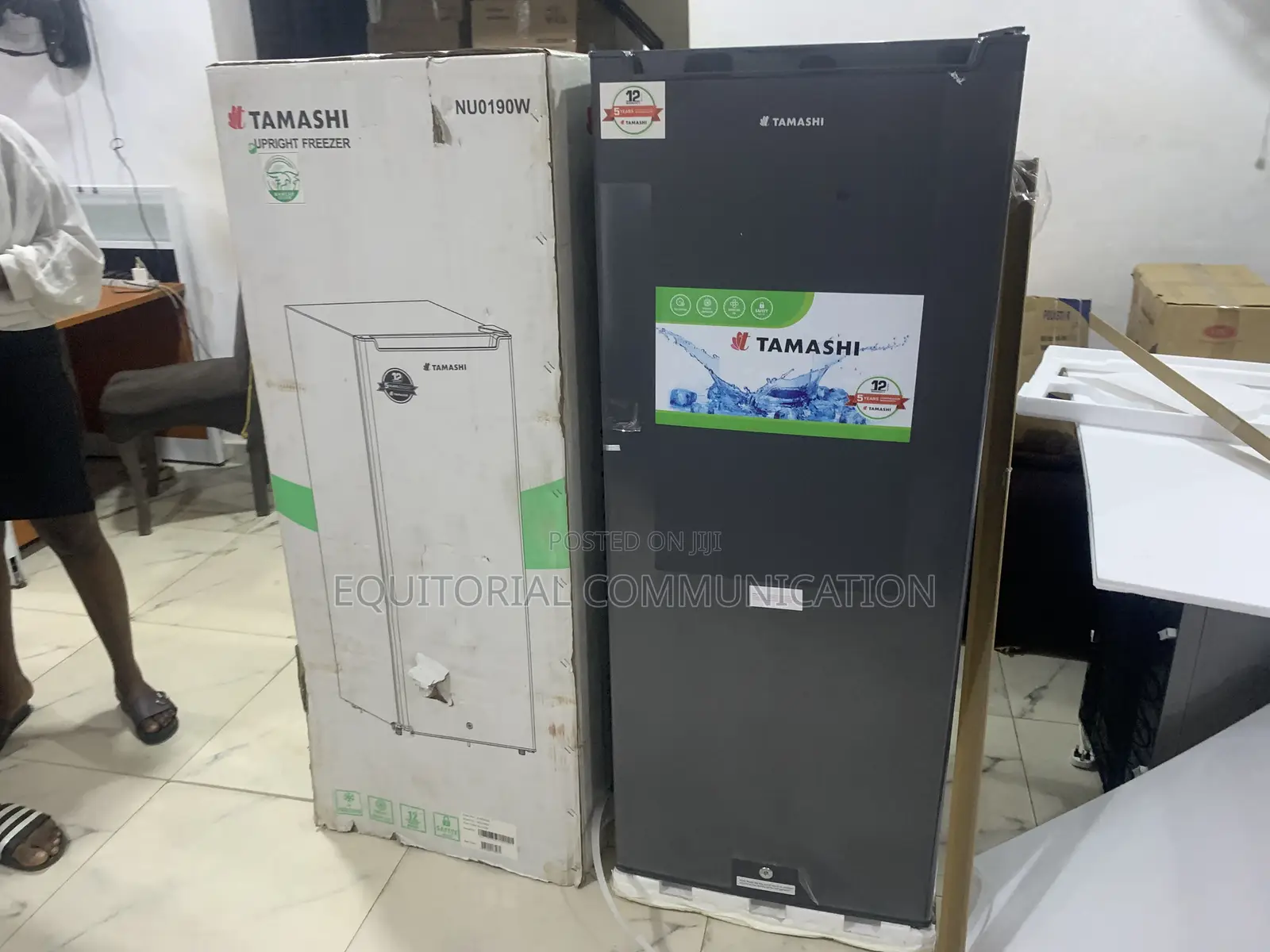 Tamashi Nuo190w Upright Refrigerator for Small Spaces