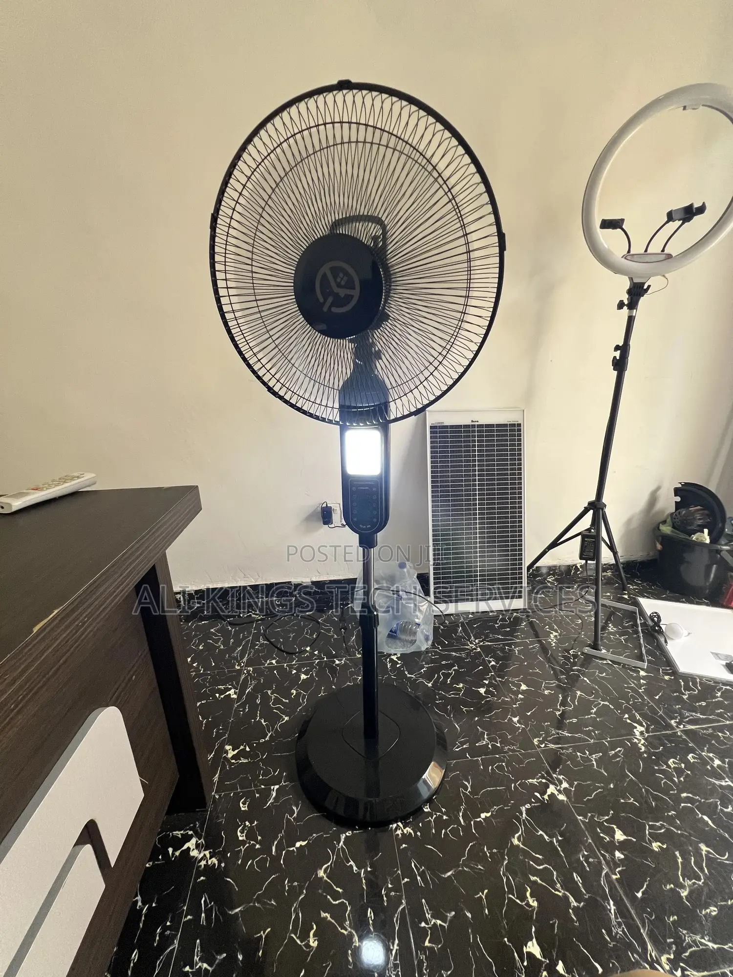 Cola Solar Fan