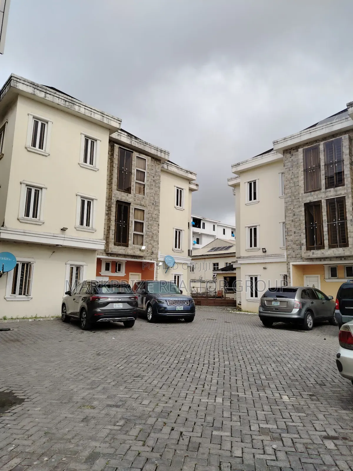 4bdrm Duplex in Ikate Lekki Lagos for sale