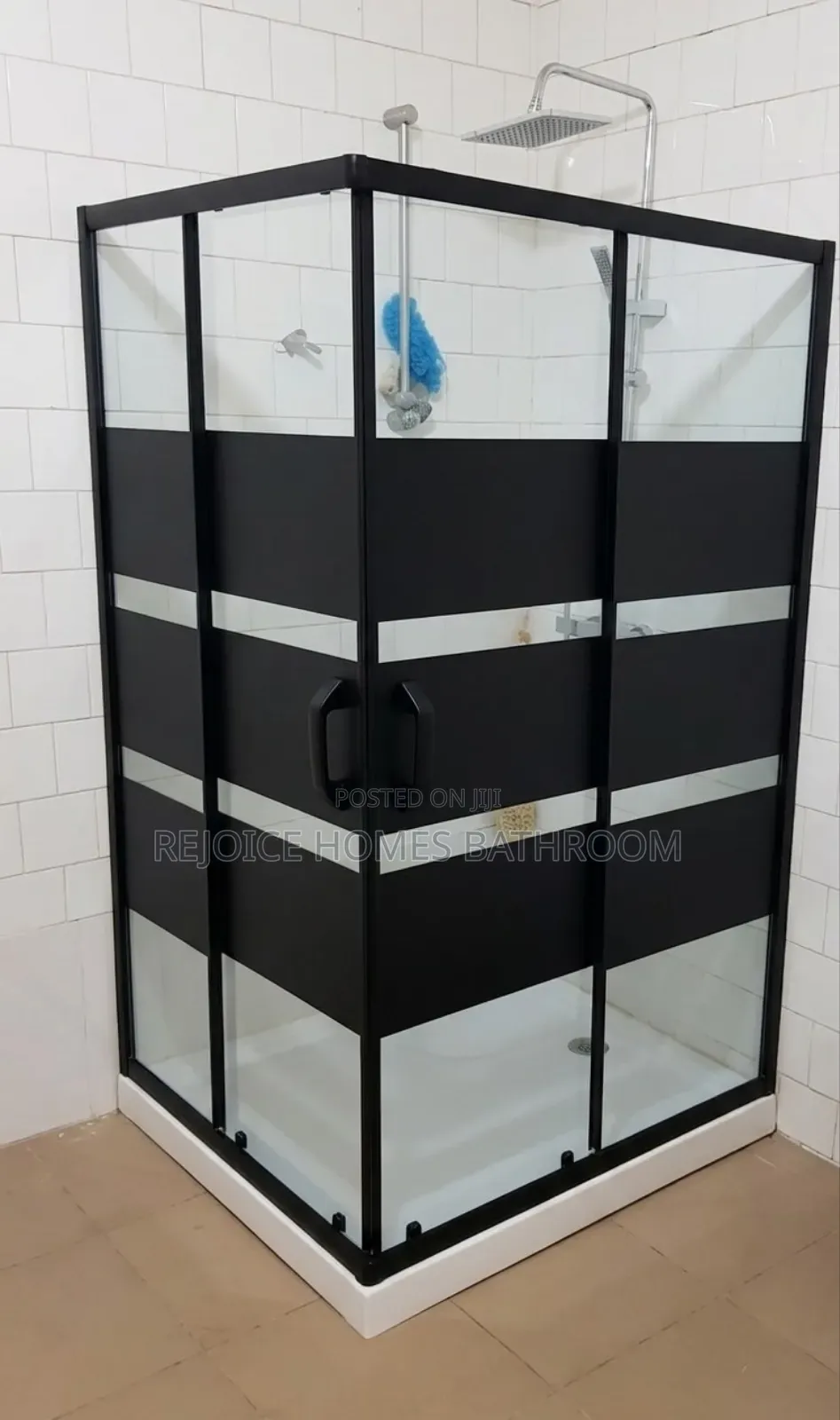 Luxury Black Frame Shower Cubicle Clear Glass With Bold Black Stripes