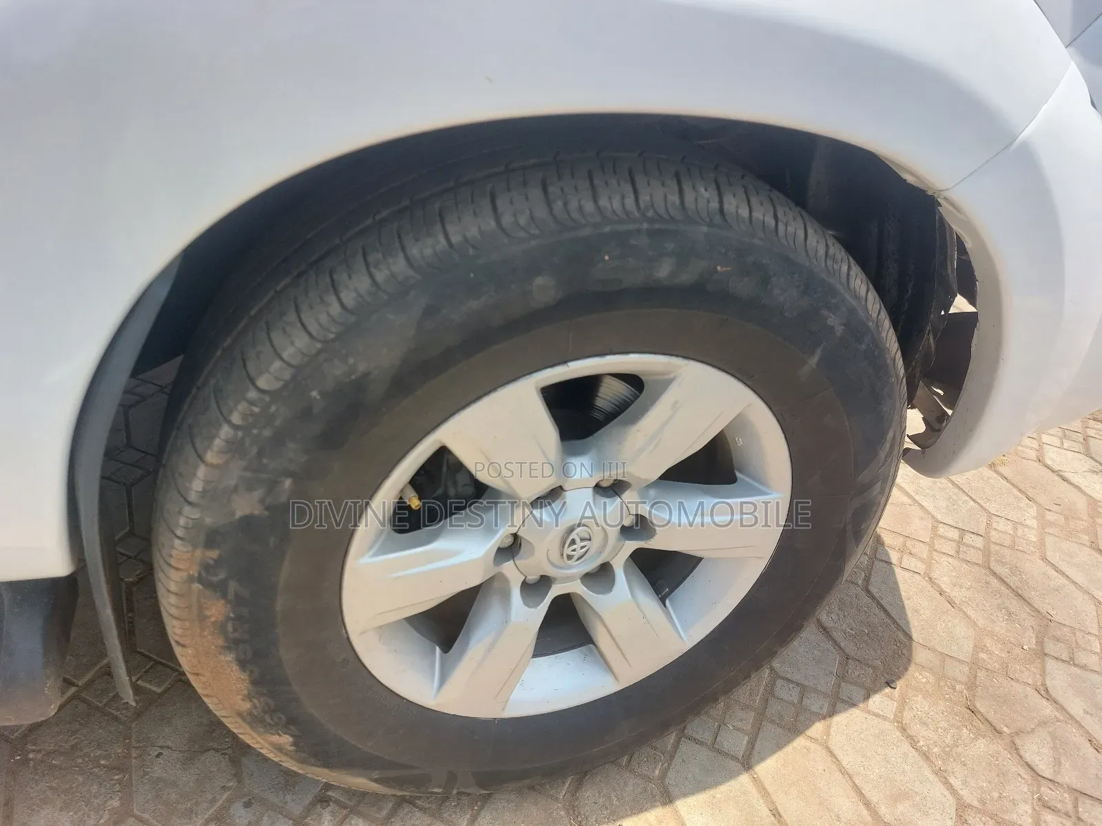 Toyota Hilux 3.0 D-4D 4x4 2014 White