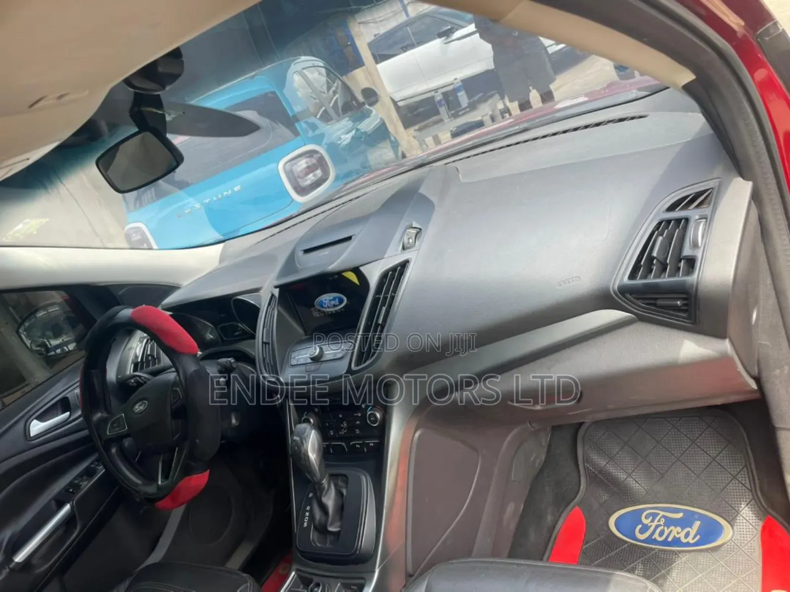 Ford Escape Titanium FWD 2019 Red