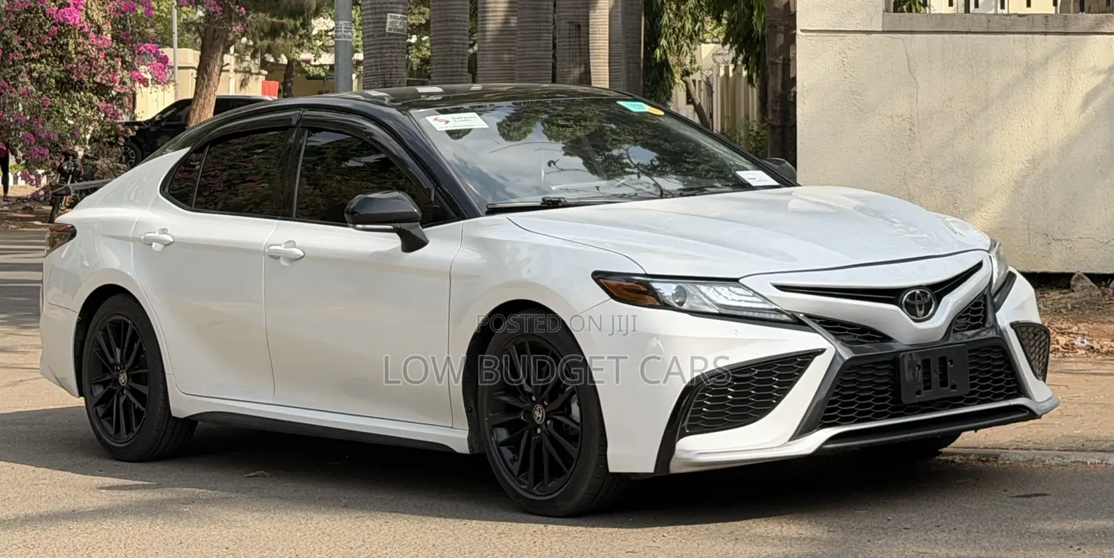 Toyota Camry XSE V6 2023 White