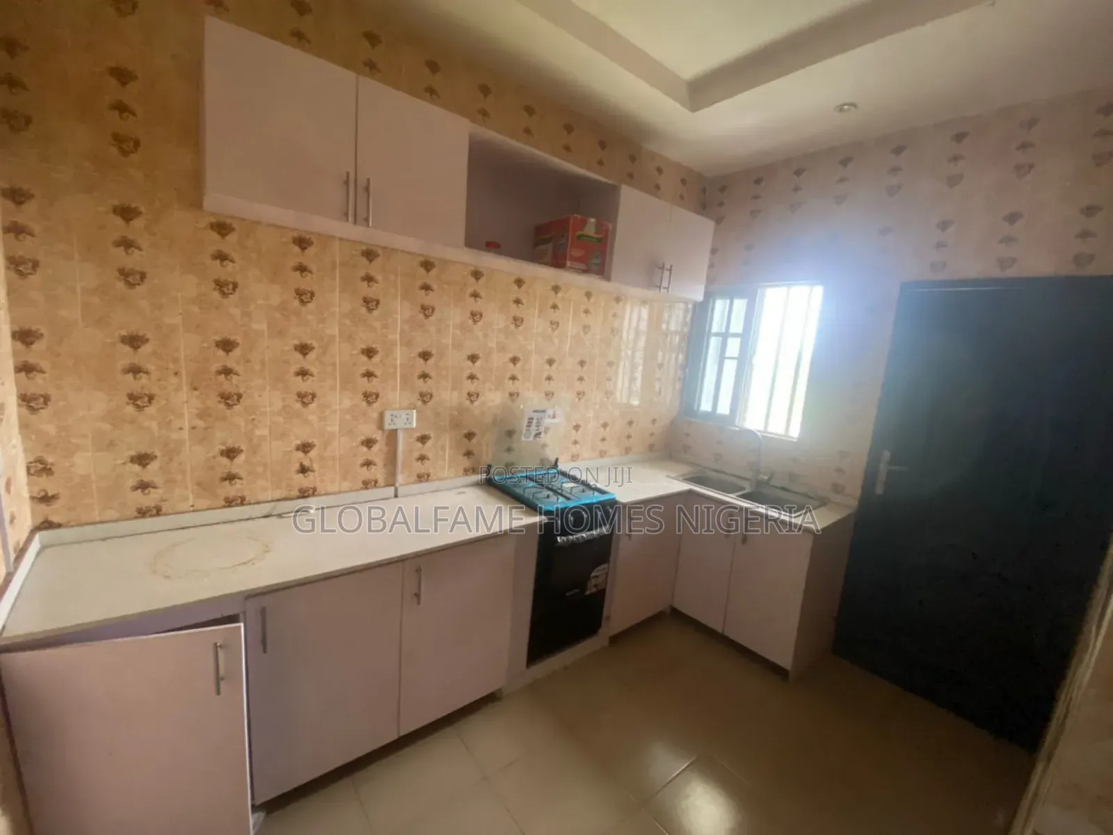 2bdrm Block of Flats in Lakowe Ibeju Lekki for rent