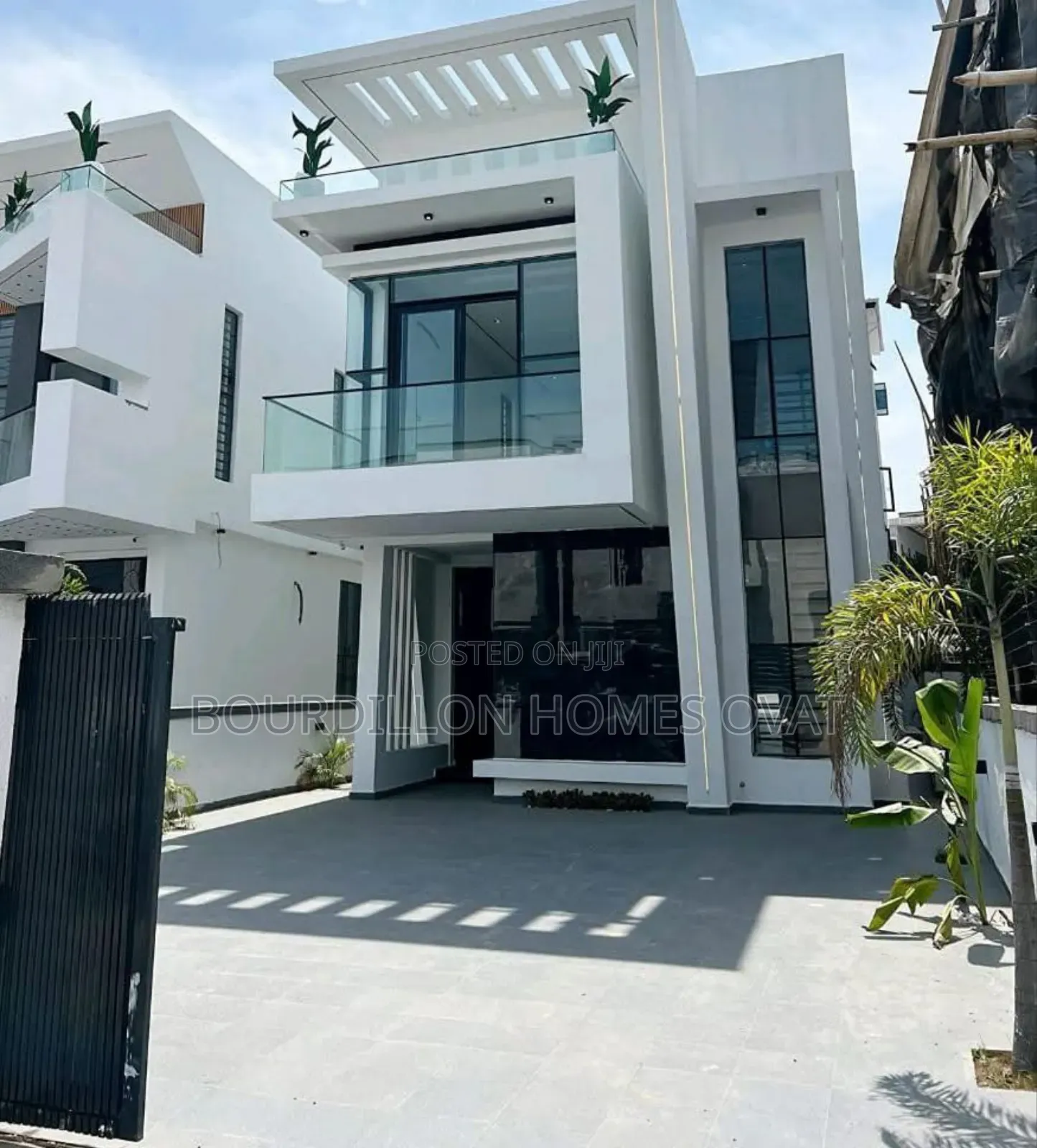 5bdrm Duplex in Lekki Toll Gate for sale