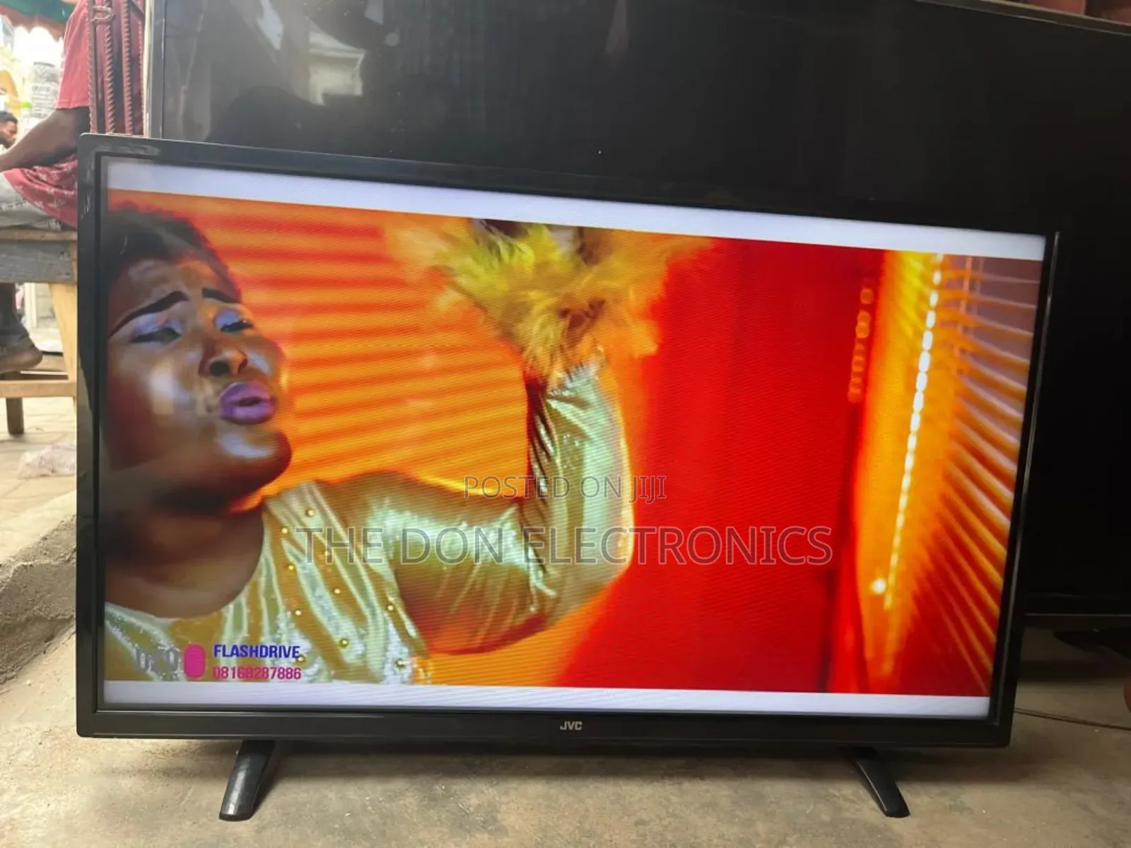 JVC 32 Inches Full Smart Tv