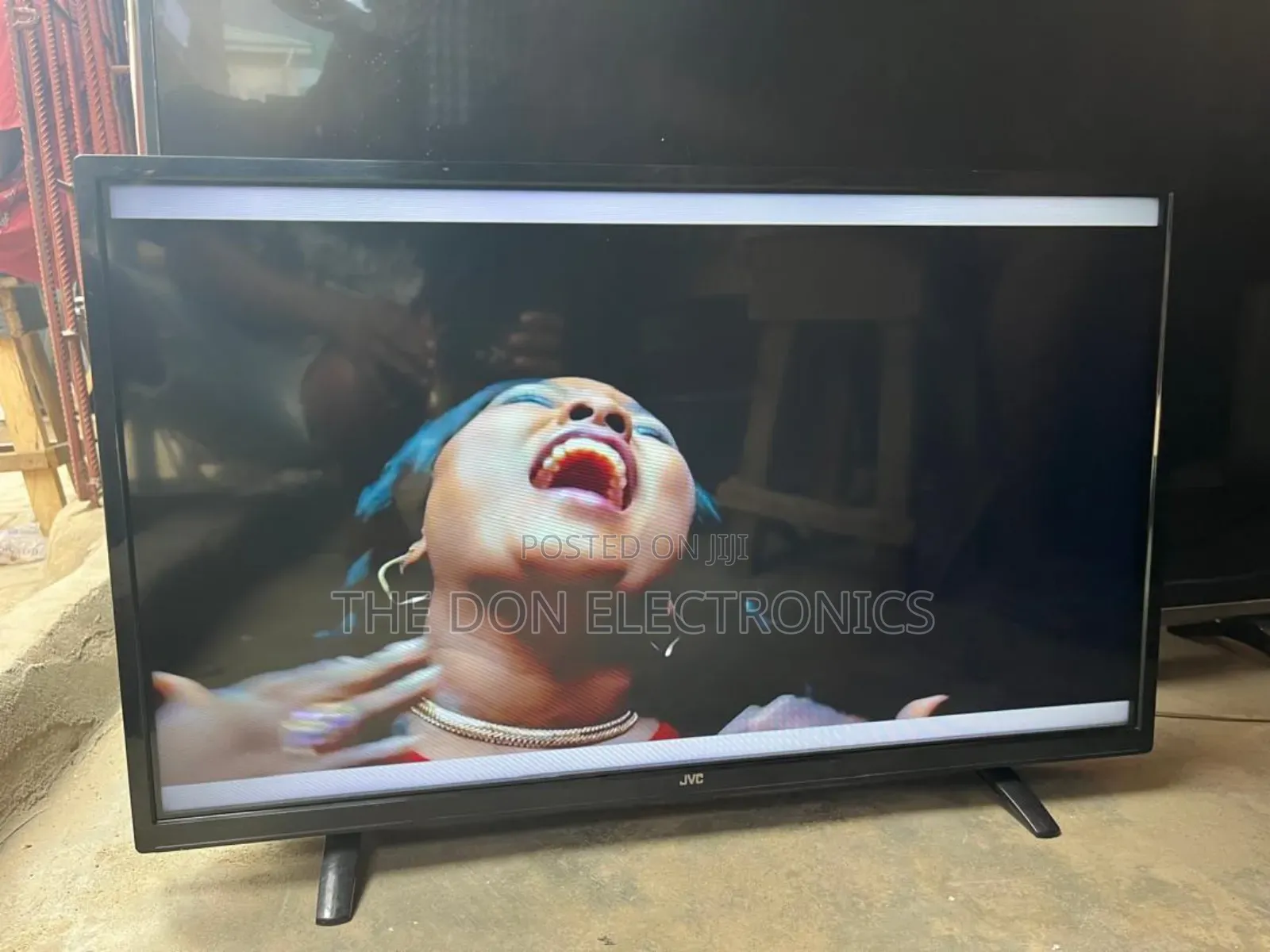 JVC 32 Inches Full Smart Tv