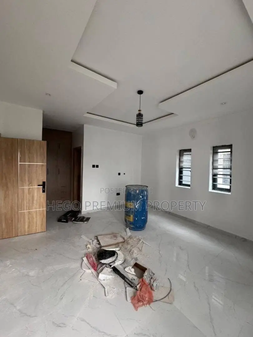 4bdrm Duplex in Estate, Rukpokwu for sale